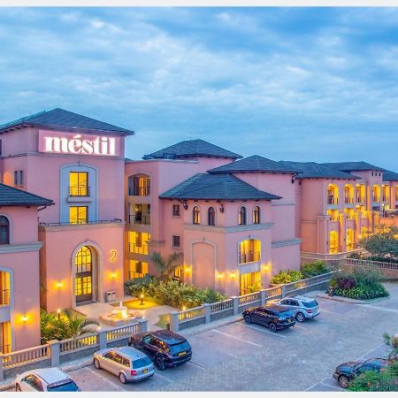 Mestil Hotel & Residences Kampala Extérieur photo